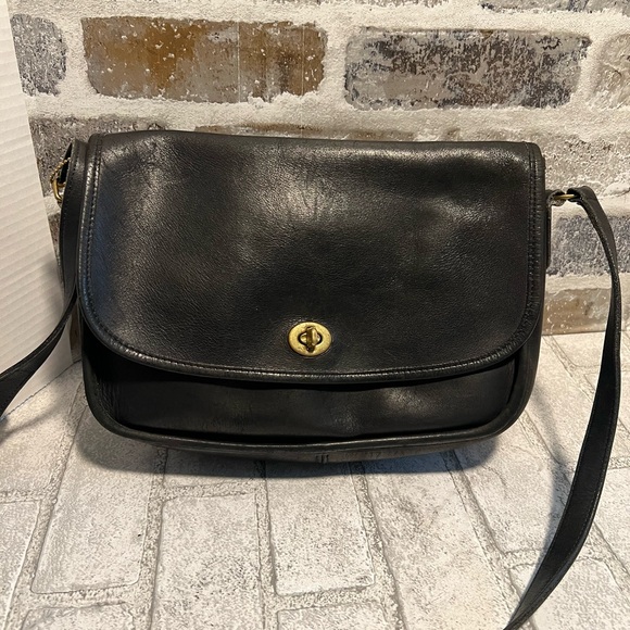 COACH Vintage City Bag Black Leather Crossbody Bag 324 - Picture 2 of 16